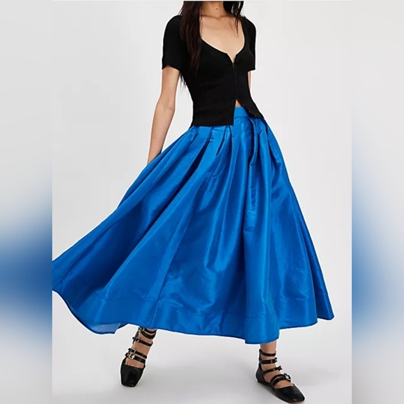 Free People Womens Blue Full Midi Skirt Size Small NWT Flowy Romantic - Picture 1 of 10